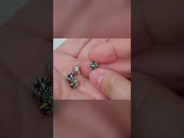 Vídeo relacionado con Magnetic Control LED Light - Small Anime Model LED Light for Toy Collection - Compact Display Box Lighting Collectors Accessories for Families, Lovers