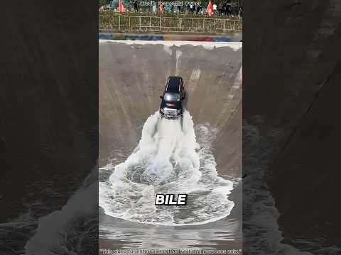 🌊🚗 Arabayı Çamurdan Böyle Kurtardı! Bu Pratik Yönteme İnanamayacaksınız 😍