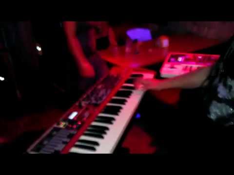 15.06.2013. Apelsin Yalta. Andrew rai feat. Alex Korogodin (Piano live)