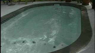preview picture of video 'Fiberglass Pool with Spa Jets #1 YourPerfectPool.com'