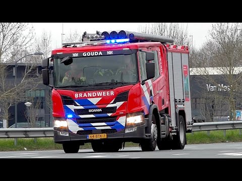 PRIO 1 TS 16-3130 OVD 16-9194 AL 16-4252 DA 4x4 16-4209 onderweg naar meldingen
