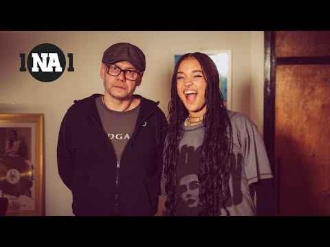 1 NA 1: Artur Rawicz vs Sara James  #1na1 #ArturRawicz #SaraJames #Playhouse #cgm