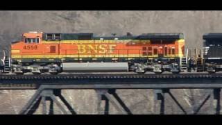 preview picture of video 'BNSF with Norfolk Southern into Shepherdstown'