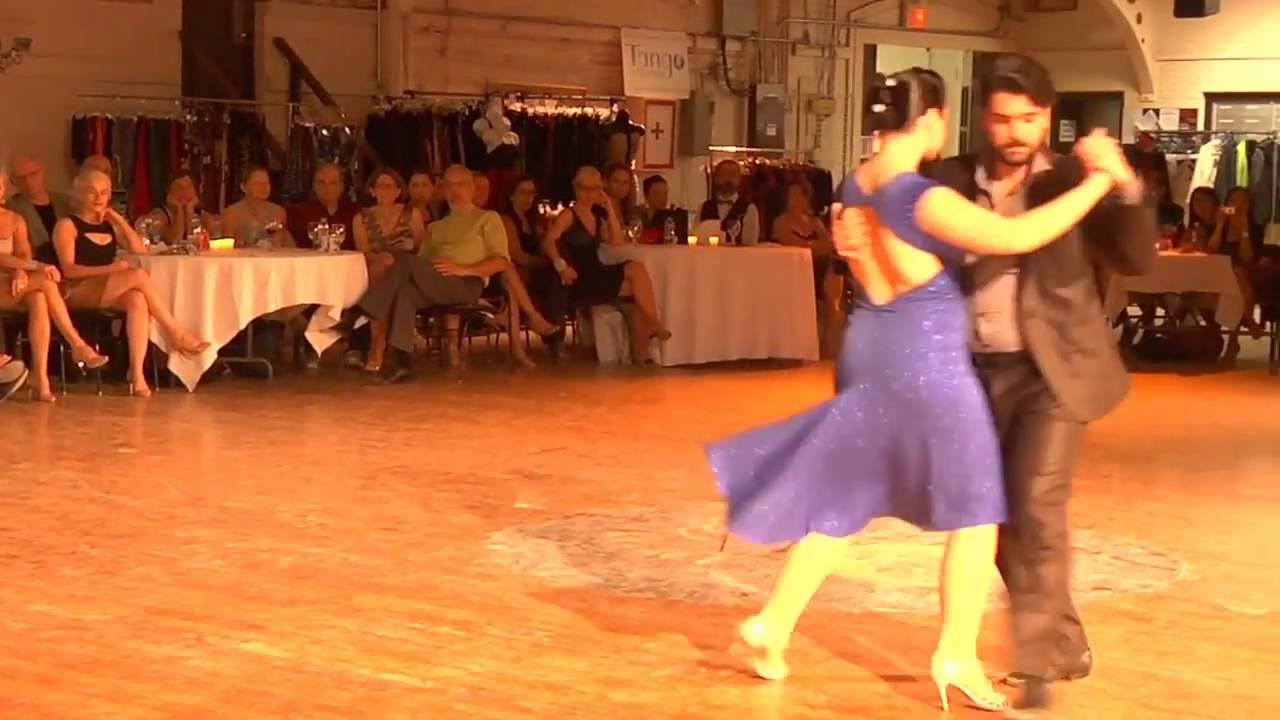 Ariadna Naveira & Fernando Sanchez - Cuento azul