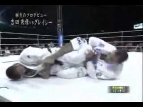 Hidehiko Yoshida (Judo) vs Royce Gracie (Jiu-Jitsu)