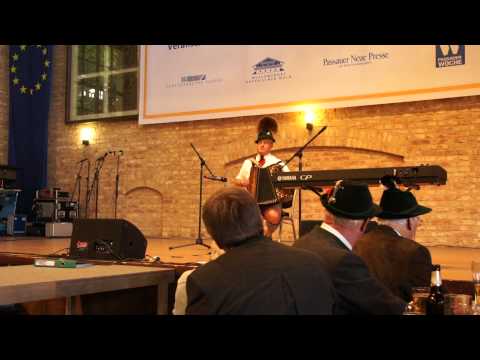 Hermann Huber beim Int. Volksmusiktag ...