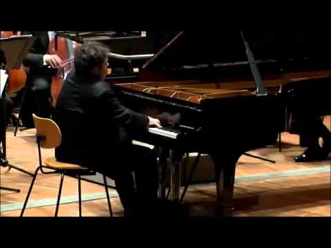 Ottensamer plays in tchaikovsky piano concerto with volodos