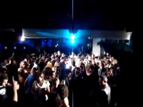 Fabien Pizar In Consolle allo School Party Ion Discoteque 7.12.11