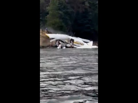 All passengers rescued after seaplane crash in Washington