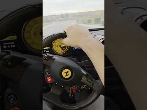OVAKO SE VOZI FERRARI