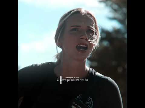 Il a sauvé l'enfant piégé dans le sable.