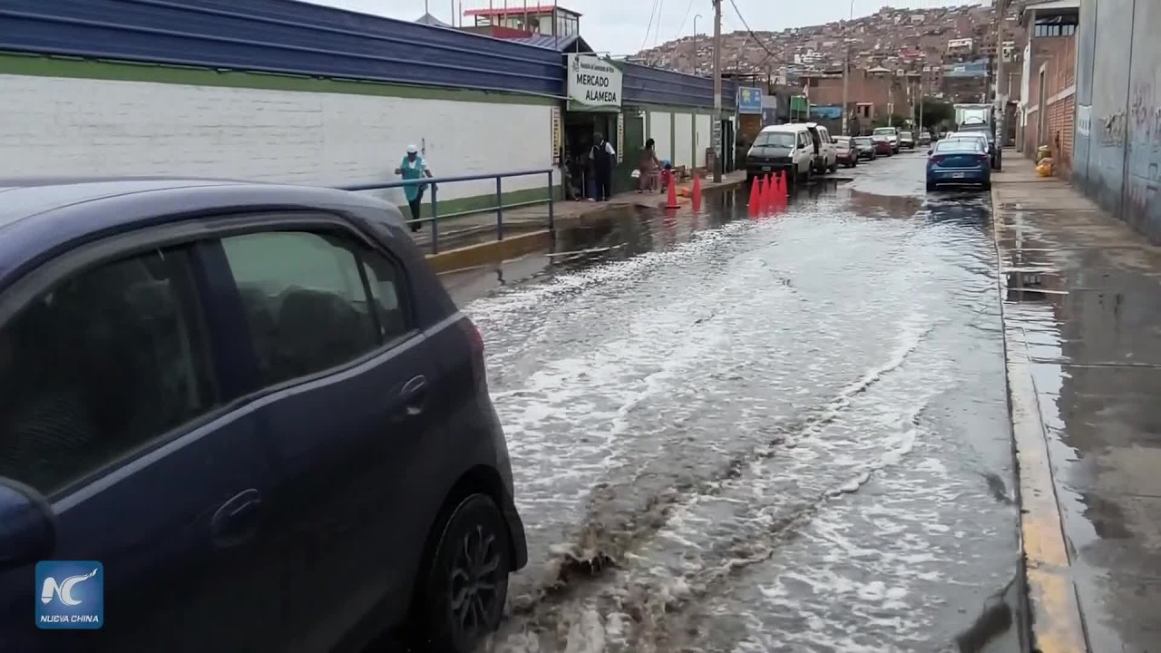 Declaran estado de emergencia en 893 distritos de Perú por lluvias asociadas a fenómeno de El Niño