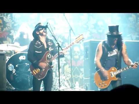 Slash, Lemmy  & Dave Grohl - Ace of Spades (Live) @ The Revolver Golden Gods Awards 2010