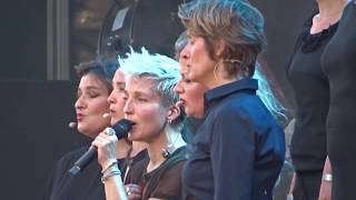 Jeanne Added (avec le Choeur Accentus) - Look At Them - Live In Saint Cloud 2019