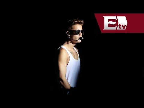 download lagu mp3 mp4 Justin Bieber Golpeado Por Una Botella En Concierto, download lagu Justin Bieber Golpeado Por Una Botella En Concierto gratis, unduh video klip Justin Bieber Golpeado Por Una Botella En Concierto