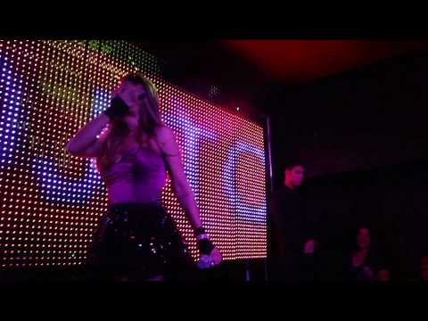 DJ Tom Hopkins feat. Samara Live! - Fortaleza 15/05/2010 - Fiesta Louca