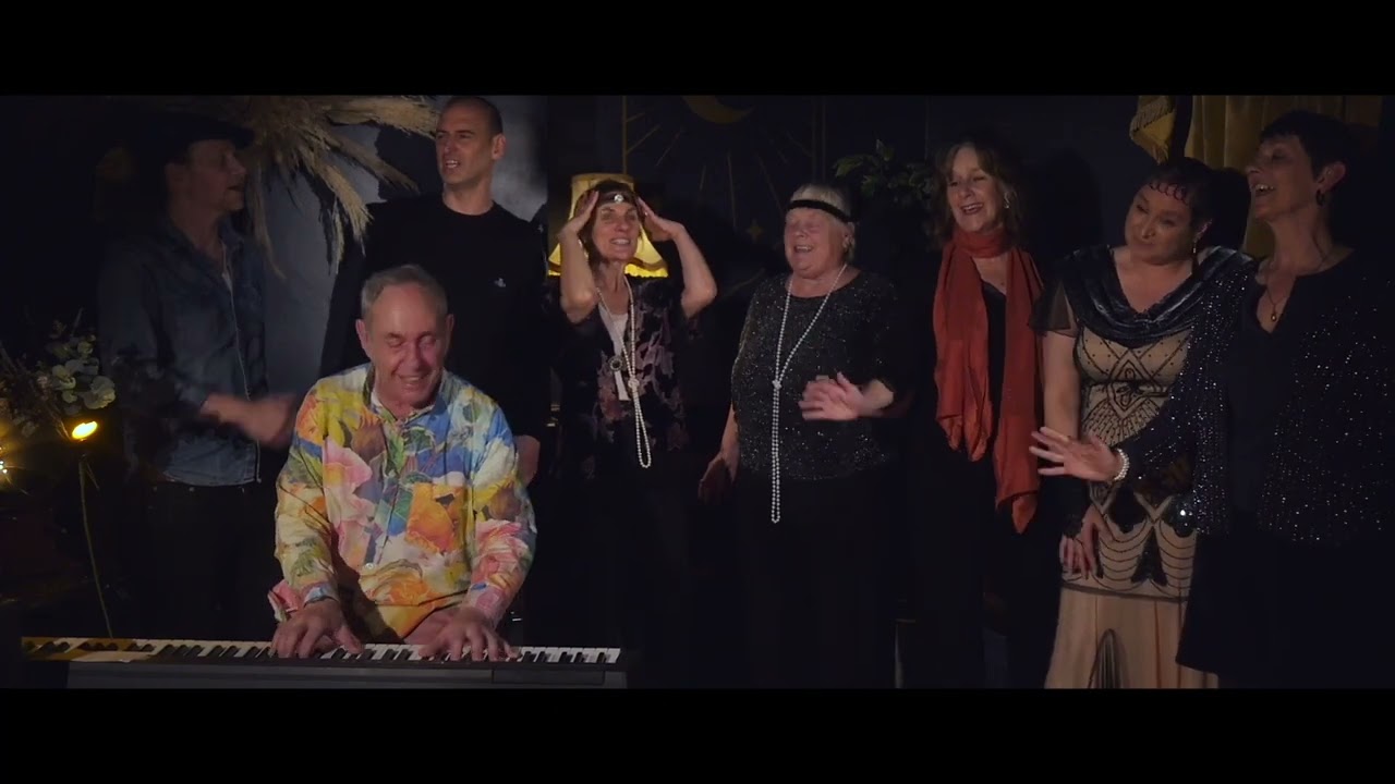 Red Robin (Harry M Woods)