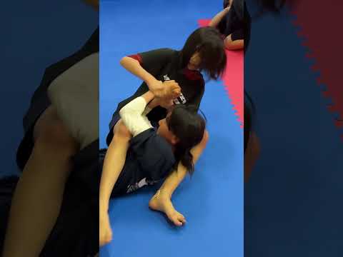女子中学生柔術スパーリング #武道塾 #柔術 #空手 #総合格闘技