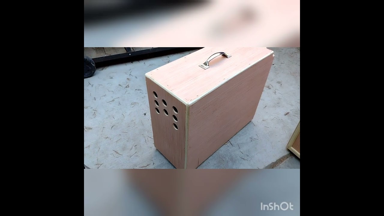 Cajas de Madera para Transportar Gallinas y Gallos