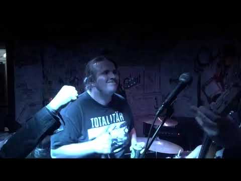 GEFYR - Medans Resterna Slukas (Live @ Gula Villan 191130)