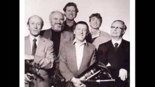 The Chieftains x Sinéad O&#39;Connor  The Foggy Dew