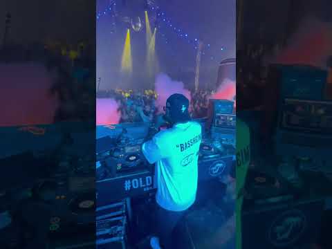 Ni**as In Paris Remix - Kanye West, Jay Z Live Edit at Oldenbora Festival | Frizzo