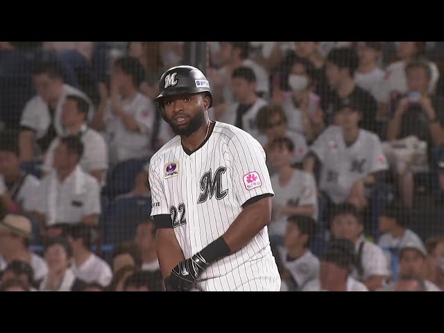 【6回裏】鋭い当たりは一二塁間を破る!! マリーンズ・ポランコ 点差を縮めるタイムリー!!  2024年8月28日 千葉ロッテマリーンズ 対 埼玉西武ライオンズ