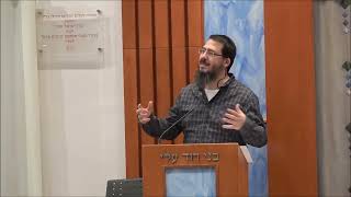 האבולוציה של האנושות  | הרב איתן קופמן (ישיבת בני דוד) - התמונה מוצגת ישירות מתוך אתר האינטרנט יוטיוב. זכויות היוצרים בתמונה שייכות ליוצרה. קישור קרדיט למקור התוכן נמצא בתוך דף הסרטון