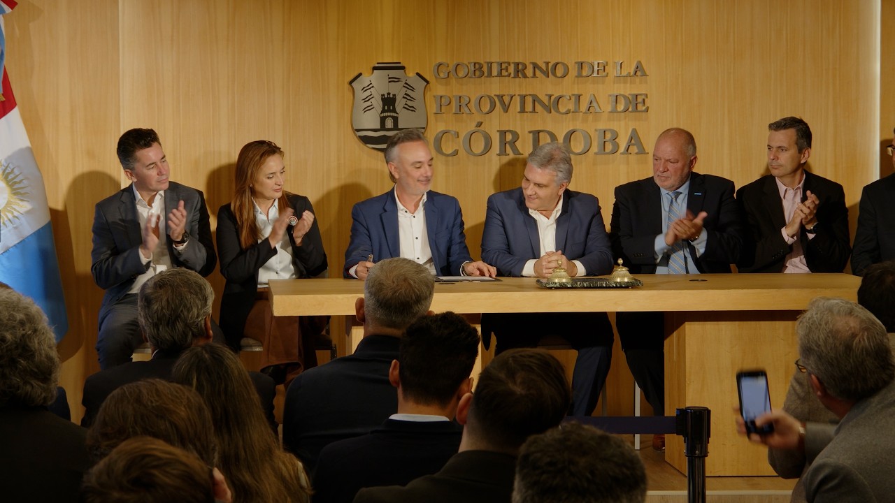 Llaryora anunció 6 cuotas sin interés para impulsar el consumo y $20.000 millones para fortalecer el comercio