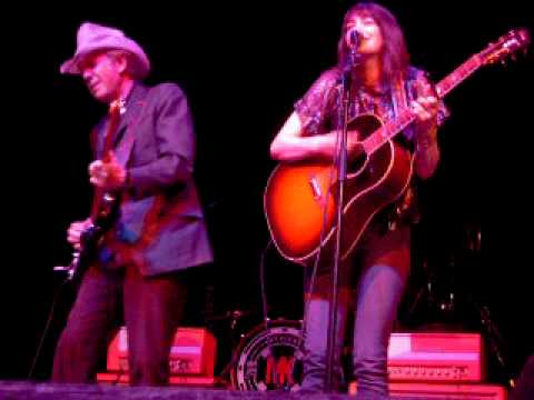 Pieta Brown and Bo Ramsey  Philadelphia 5/7/2010