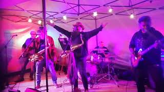 Video Na dvorku Prince Miroslava