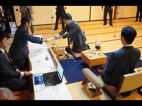 Pro Go/Baduk/Weiqi Podcast #63 - Honinbo Game 4 Iyama Yuta vs Ichiriki Ryo is another cracker!