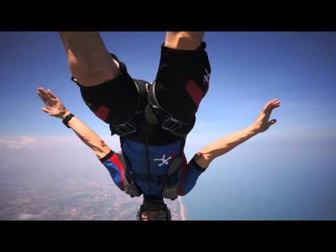 Turbolenza: SLOW IS FAST, pure flying (skydiving)