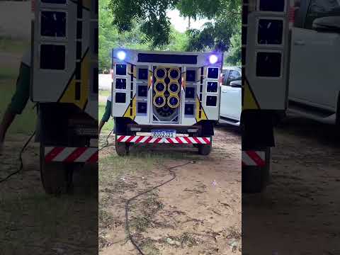 SISTEMA DE SOM EM PAREDINHA USANDO 2 GRAVES E 6 MÉDIOS #canal #music #som #somautomotivo #diy