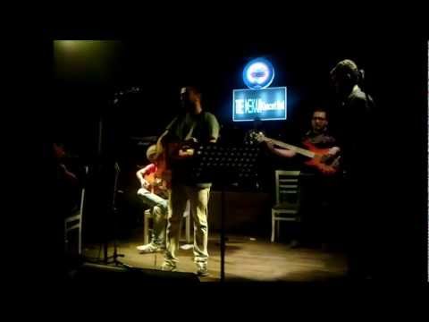 Salih Yılmaz - Bir Kız Var Nişan Eden