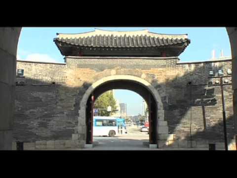 Suwon Hwaseong Fortress - Beauty is Stre