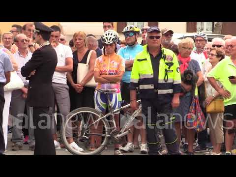 Funerale Felice Gimondi, grande folla per l'ultimo saluto