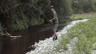 preview picture of video 'Hawkes Bay Flyfishing #8.MOD'