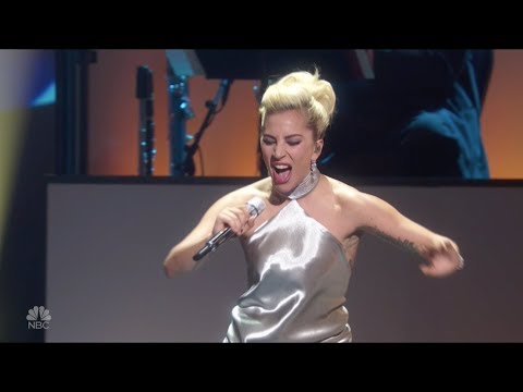 Lady Gaga - The Lady is a Tramp (Tony Celebrates 90 Live 2016 HQ)