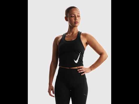 Urmăriți videoclipul