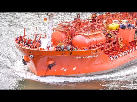 SHIP SPOTTING! IMPRESSIVE CARGO SHIPS IN GERMANY!