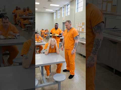 Inmates Share Their Meals With Elderly Man Who Dropped His Tray