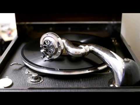 "Harlem Blues" - Willard Robison and his Deep River Orchestra (v/Willard Robison)