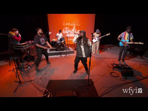 81355 | Small Studio Sessions