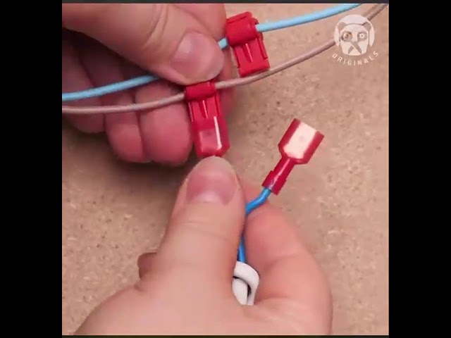 Vídeo relacionado con DAZZLEEX Paquete de 10 manijas en T de 50 A 600 V para conectores de cable y cable estilo Anderson, terminales de cobre chapados en plata, carcasa de PC ignífuga UL94 V-0, herramienta eléctrica de 12