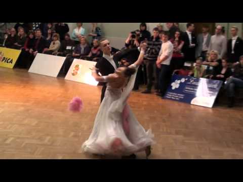 Dzintarlase 2011 Gundars Kalniņš - Madara Freiberga solo foxtrot