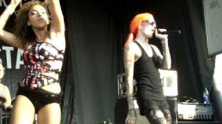Warped Tour 09 Toronto -Jeffree star -Eyelash Curlers and Butcher Knives