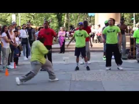 Great street performance in New York City (Breeze Team & 3 Way Street)