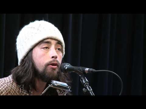 Jackie Greene - Honey I Been Thinking About You (Bing Lounge)