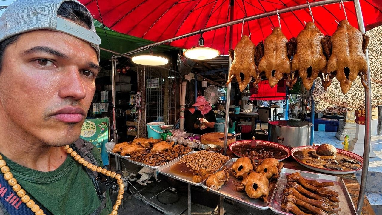 Food from the biggest SLUM in THAILAND